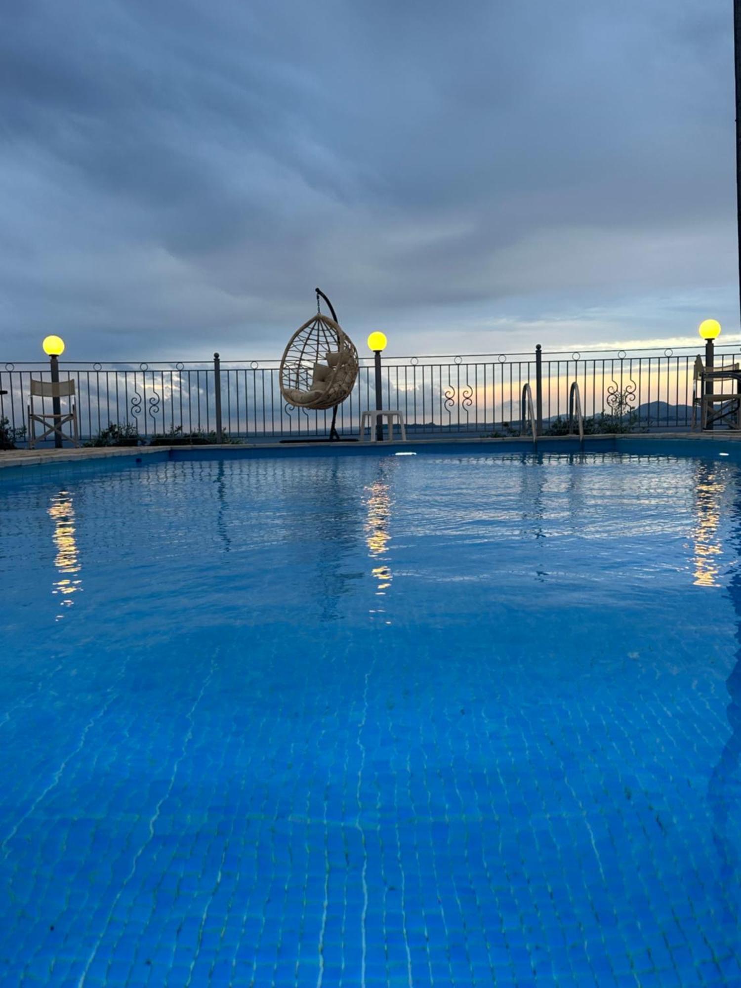 Vladimiros Apartments Barbati Bagian luar foto