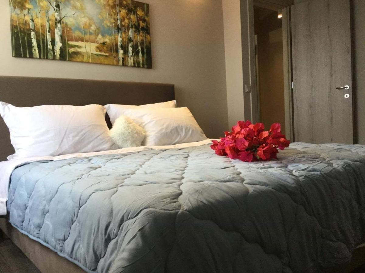 Vladimiros Apartments Barbati Bagian luar foto